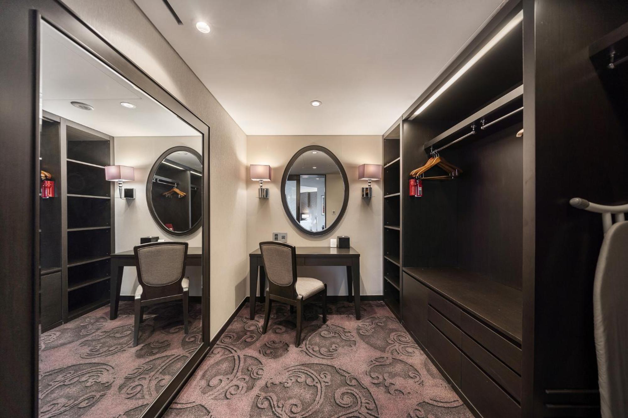 Swiss Grand & Grand Hotel Seoul