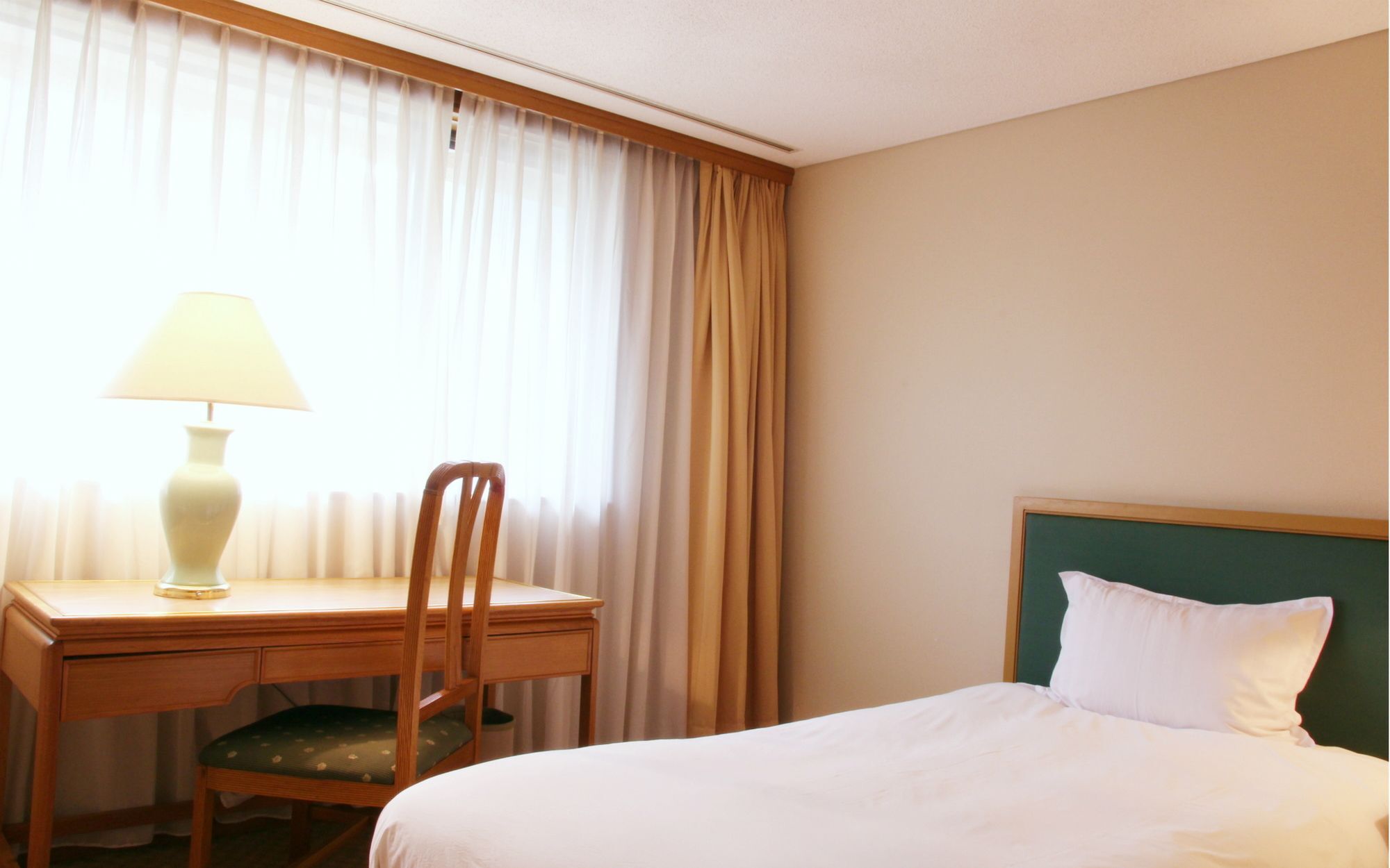 Swiss Grand & Grand Hotel